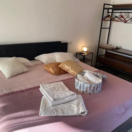 Orchidea Del Garda & Apartment